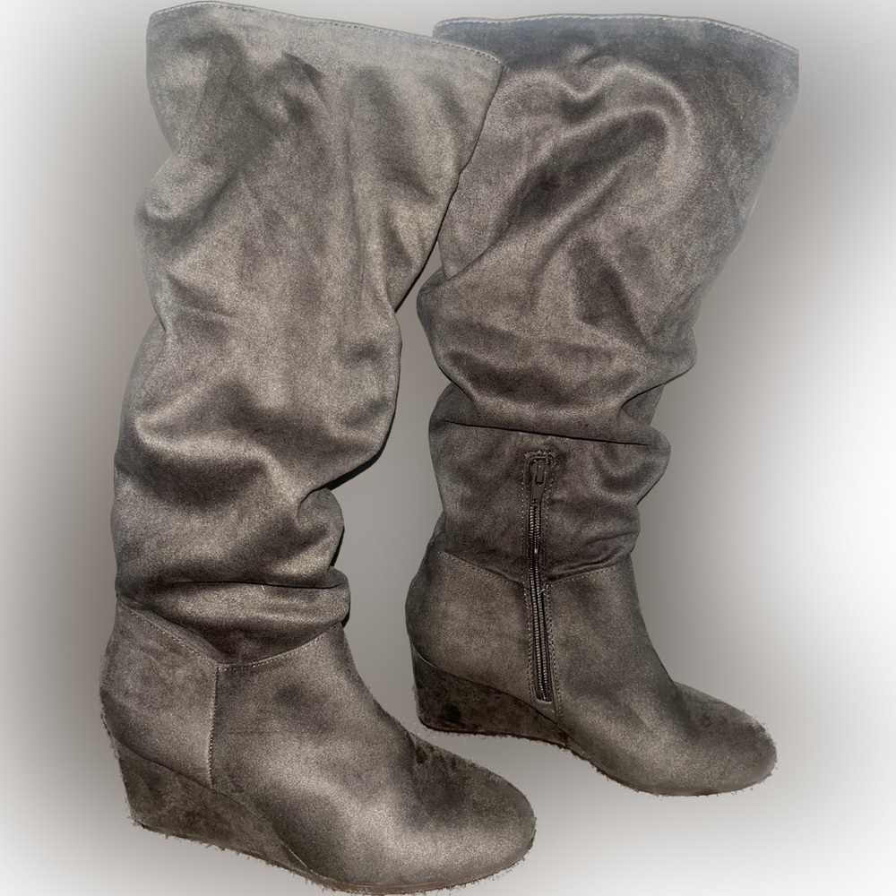 Kelly Katie maverique wedge boots